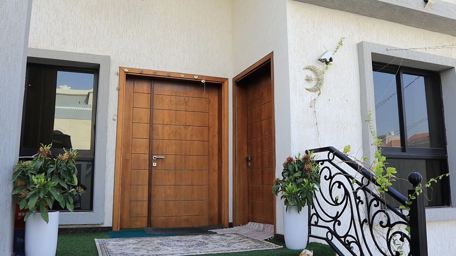 Full Furnished | Owner Shifting | 5 Master Bedroom | Excellent Opportunity For New Investor Who Looking For Villa-1