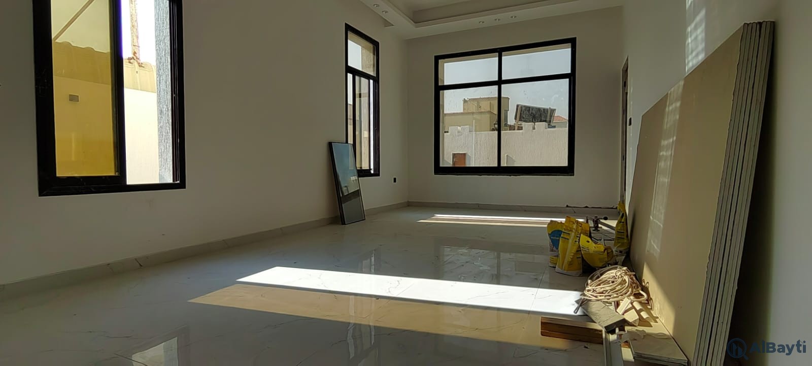 Luscious Villa For sale in Al mowaihat3 in Ajman // 5 Master Bedroom.-2