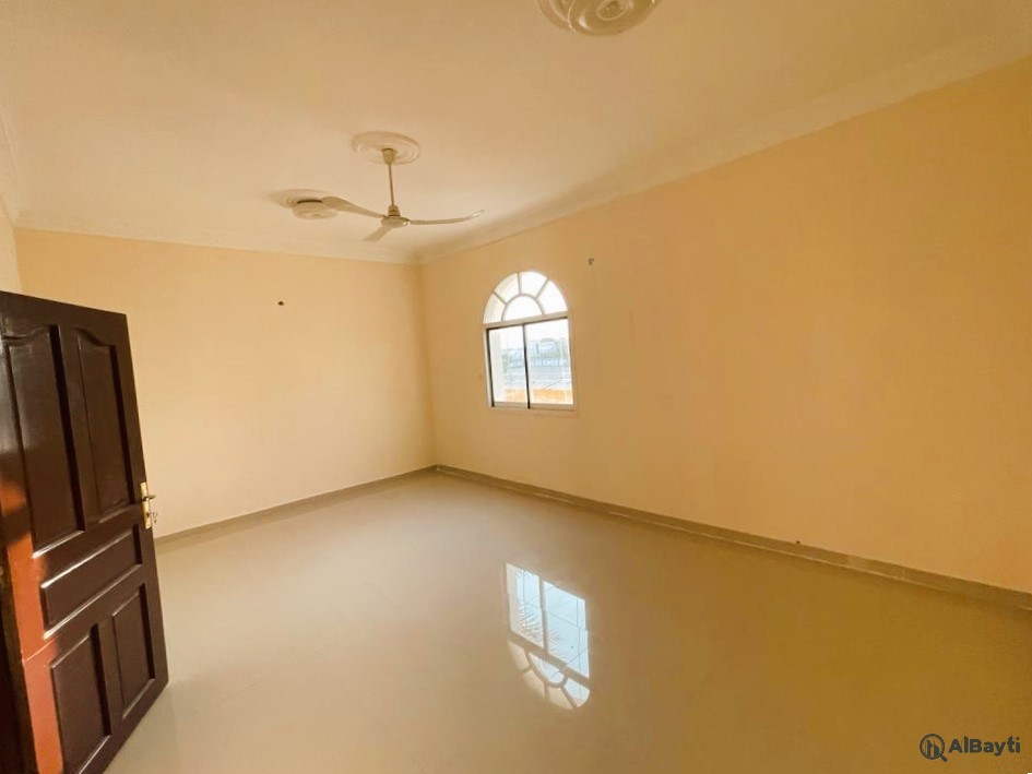 Fantastic villa For Sale in Al Rawda2 // 5 Bedroom Big size And Big Parking Area.-1