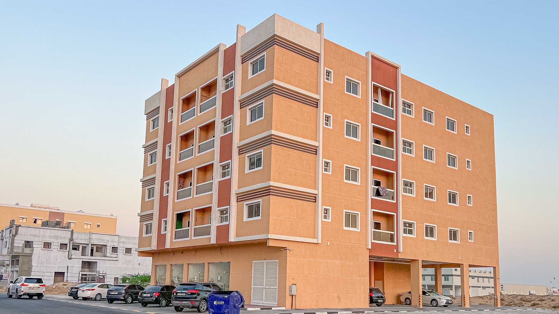 Building For Sale in Jurf | 25 Apartment | 11 Parking | 4 Shop | Main Road | Good Price-0