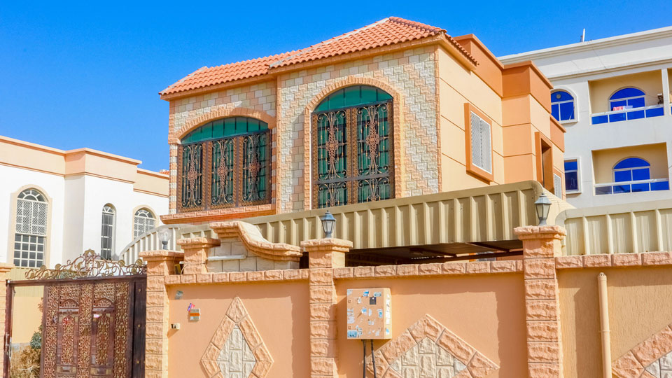 Villa For Sale In Al Rawda 2 | 5 Master Bedroom | 8 Years Old | Near to amenities-1